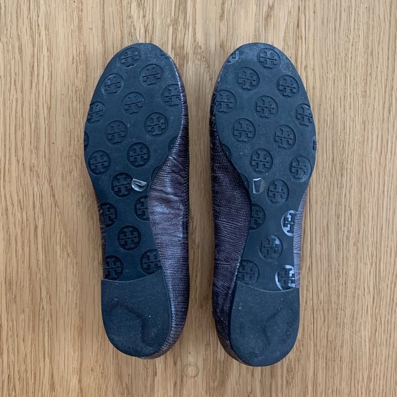 Tory Burch Grey Lizard Print Flats - Picture 4 of 6